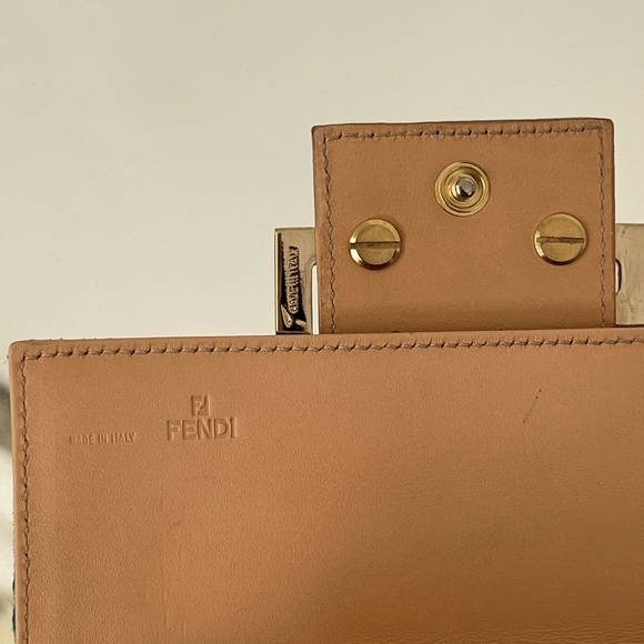 Fendi Teal Zucchino Vintage Wallet with Certificate of Authenticity FINAL PRICE - Picture 7 of 10